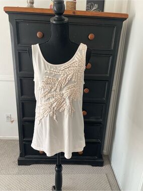 Caslon Cream Embellished Scoop Tank
